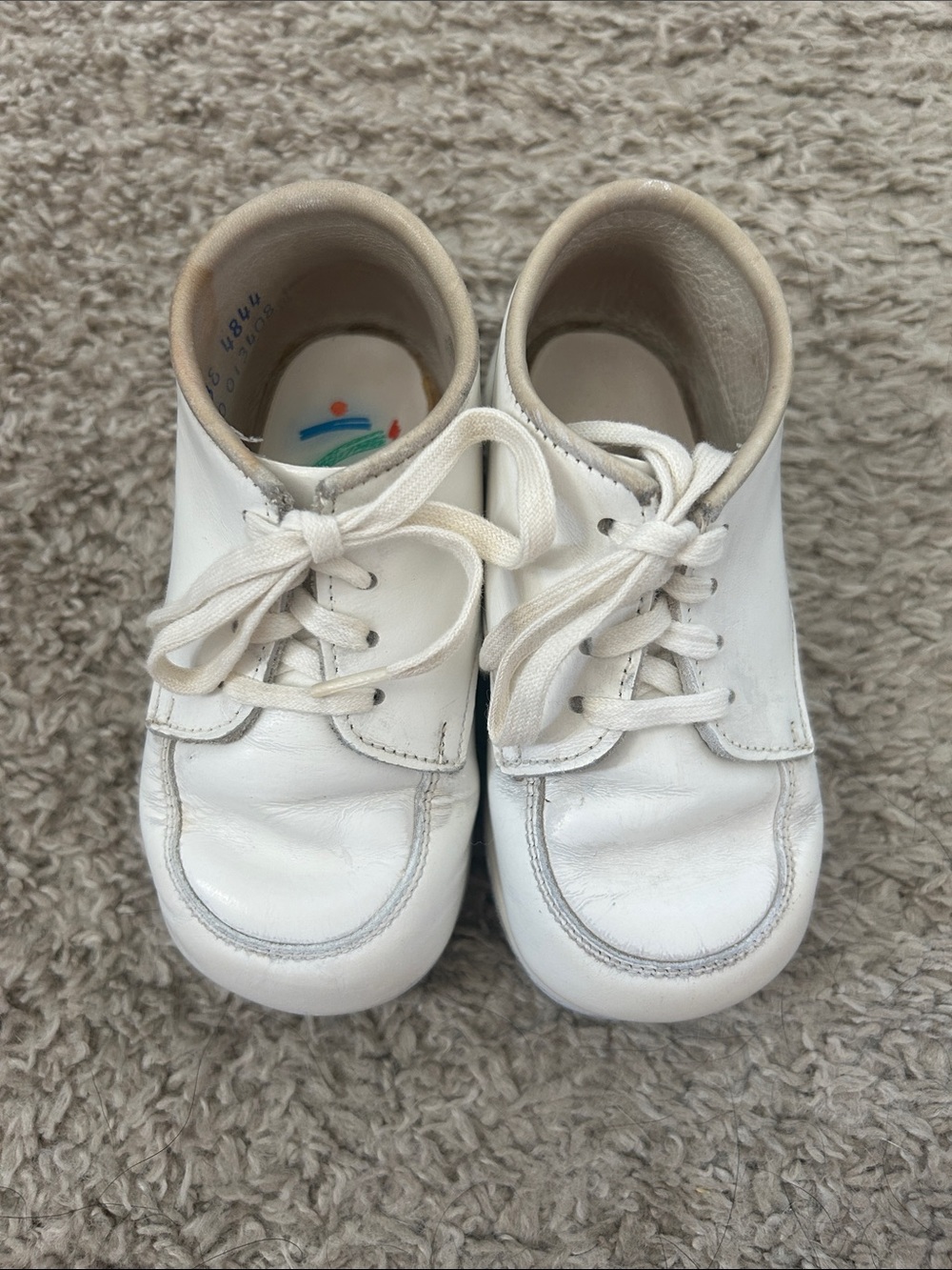 Stride Rite Vintage White Leather Baby Lace-Up Shoes with box